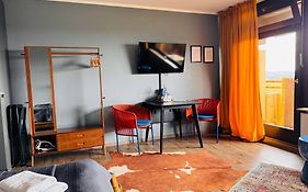 Klassen Stay - Design Studio In 11 Etage - Tolle Aussicht - Sauna, Pool - Netflix